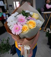 Букет цветов из:  Герберы, Розы и Хризантемы в Труновском